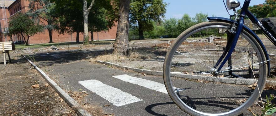 Une plateforme de 1 400 m² va être aménagée, côté avenue de Colmar de la Cité de l'auto.