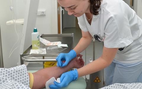 Le produit est injecté au patient dans le cadre de l'imagerie par Tep-Scan.