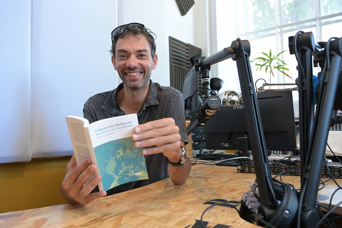 Fréquences Mulhouse : « Un livre qu’on peut lire comme on écoute une émission de radio »