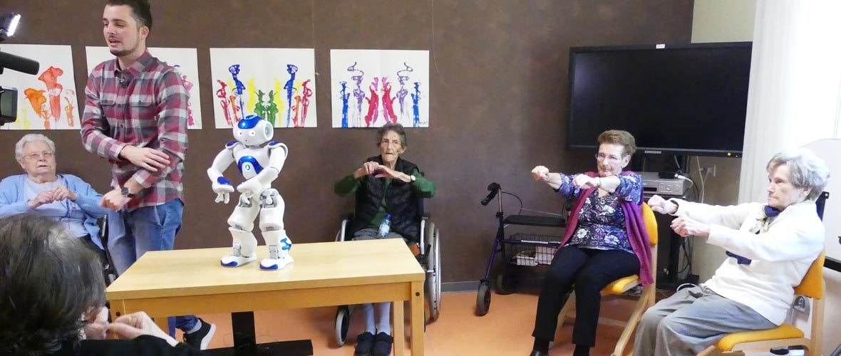 Seniors : le robot Zora débarque dans deux Ehpad mulhousiens !