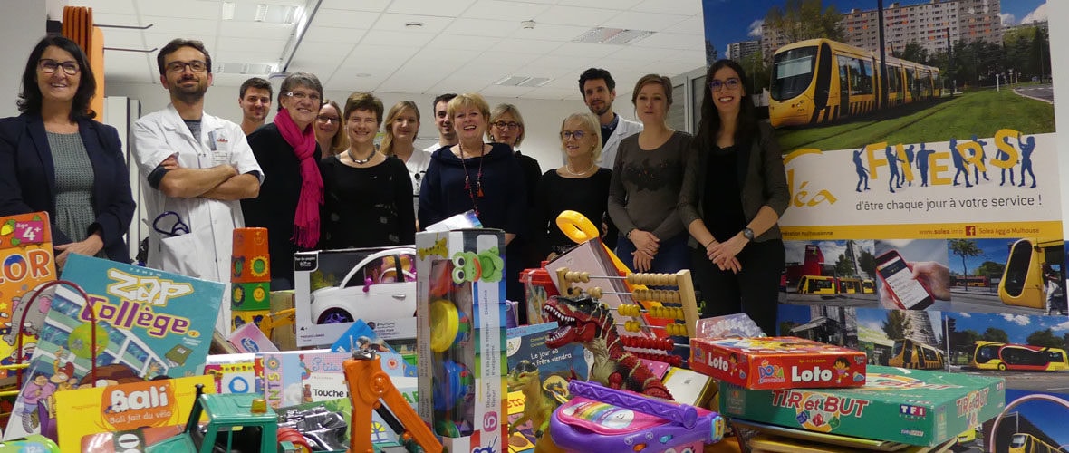 700 jouets collectés par Soléa pour les enfants hospitalisés
