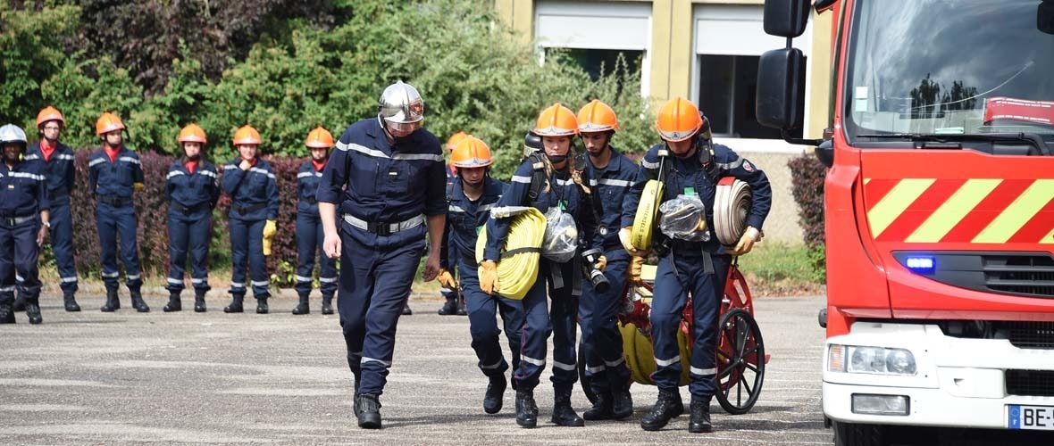 Collégiens et apprentis soldats du feu