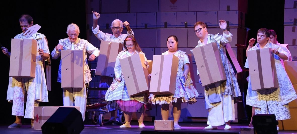 Troisième rideau : un théâtre avec des acteurs peu communs