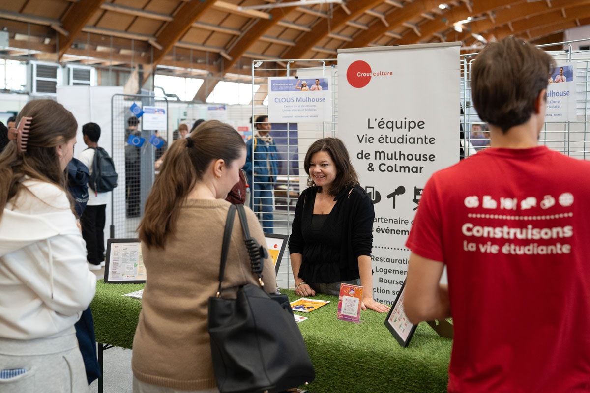 Plus de 800 étudiants ont découvert la vie étudiante, à l'occasion du Village de étudiants, jeudi 17 septembre 2026.