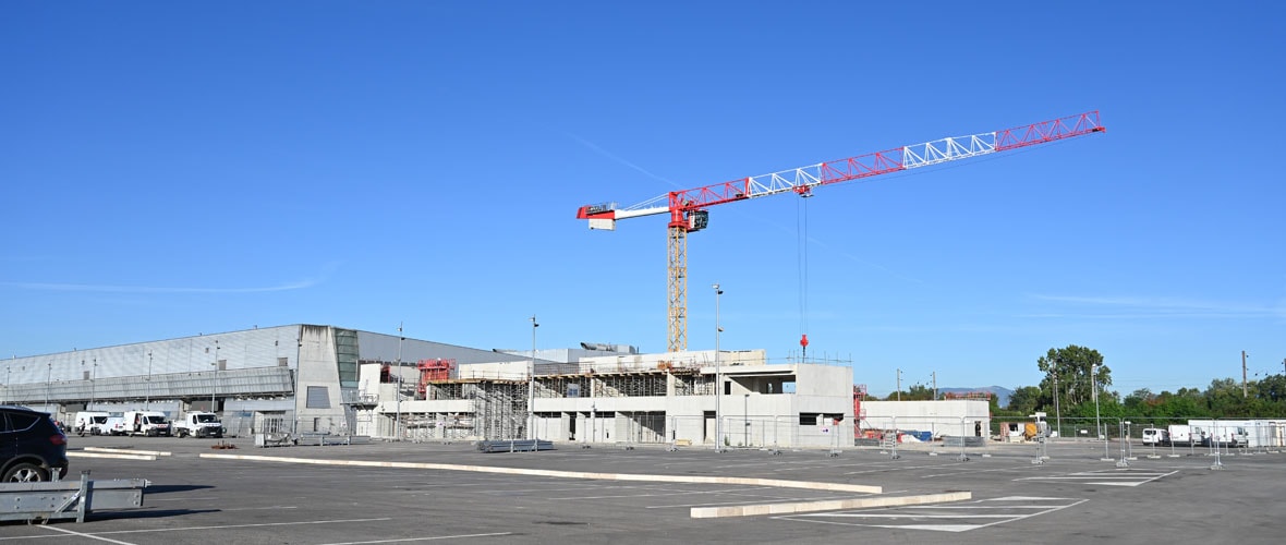 La nouvelle halle du Parc Expo se construit