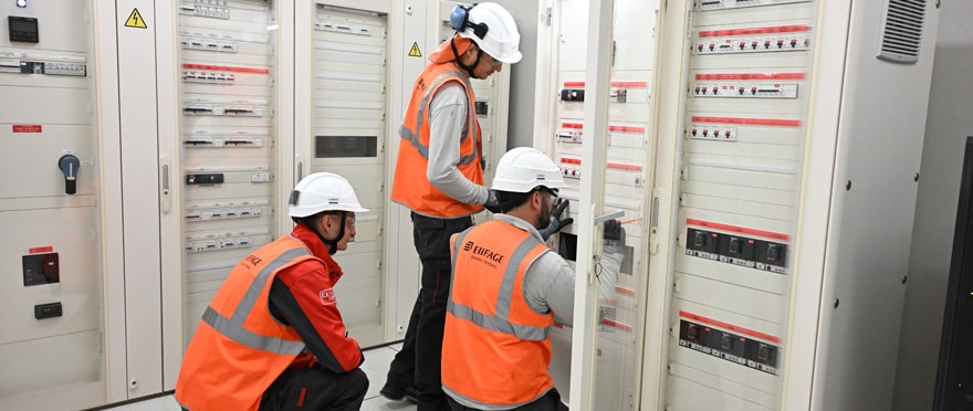 L'entreprise Clemessy Eiffage Énergie Systèmes, en charge du plan de maintenance du tunnel.