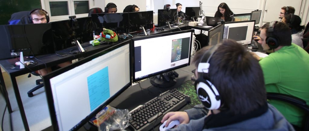 Une école pour les futurs champions du sport numérique