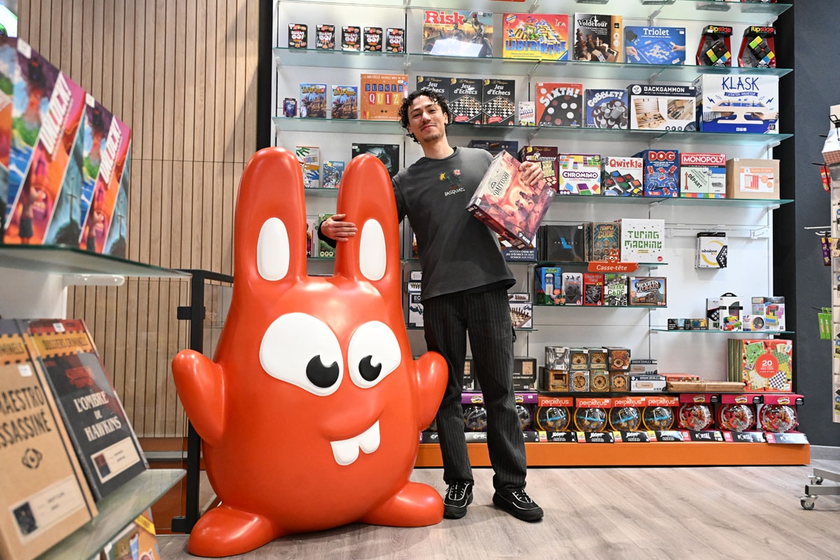"Un lieu de vie autour du jeu", c'est toute l'idée de cette boutique gérée par Hadrian Hoffmann. 
