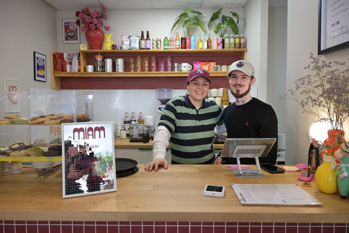 Une histoire de famille pour Élodie Lallemant et Antoine Mariotti, qui ont ouvert ce nouveau café littéraire. 