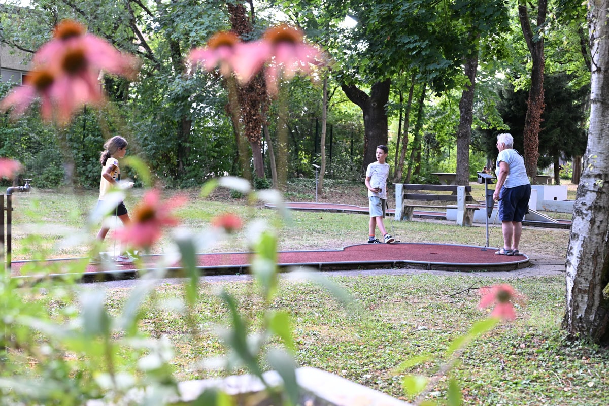 Mini-golf de l’Illberg : l’incontournable sortie de l’été mulhousien, gérée par les Scorpions  