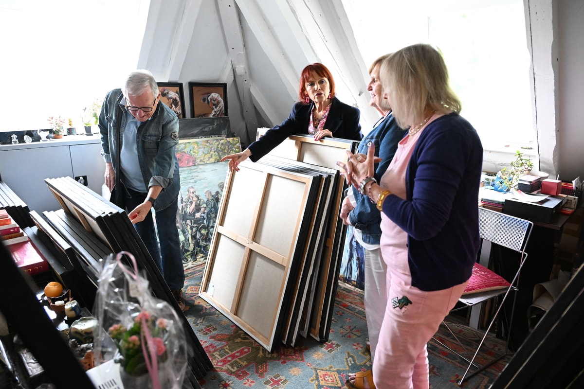 Les Ateliers ouverts sont l'occasion, pour les artistes et le public, de se rencontrer.