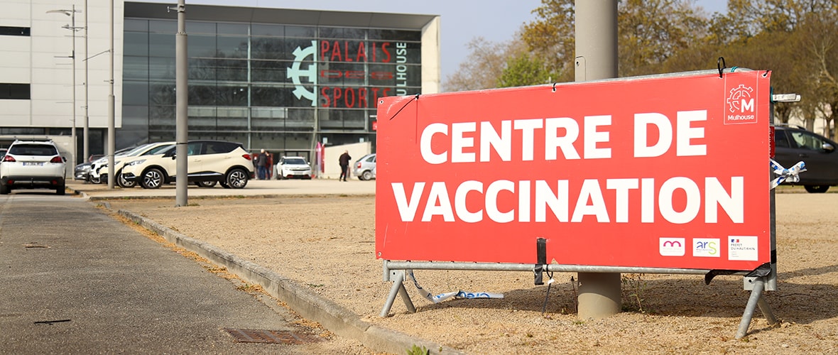 Covid-19 : 1 260 vaccinations par jour au Palais des sports
