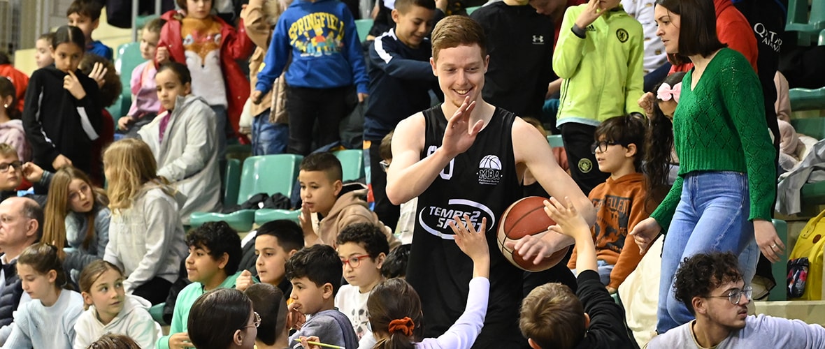 Basket : le MBA à la rencontre de son (jeune) public