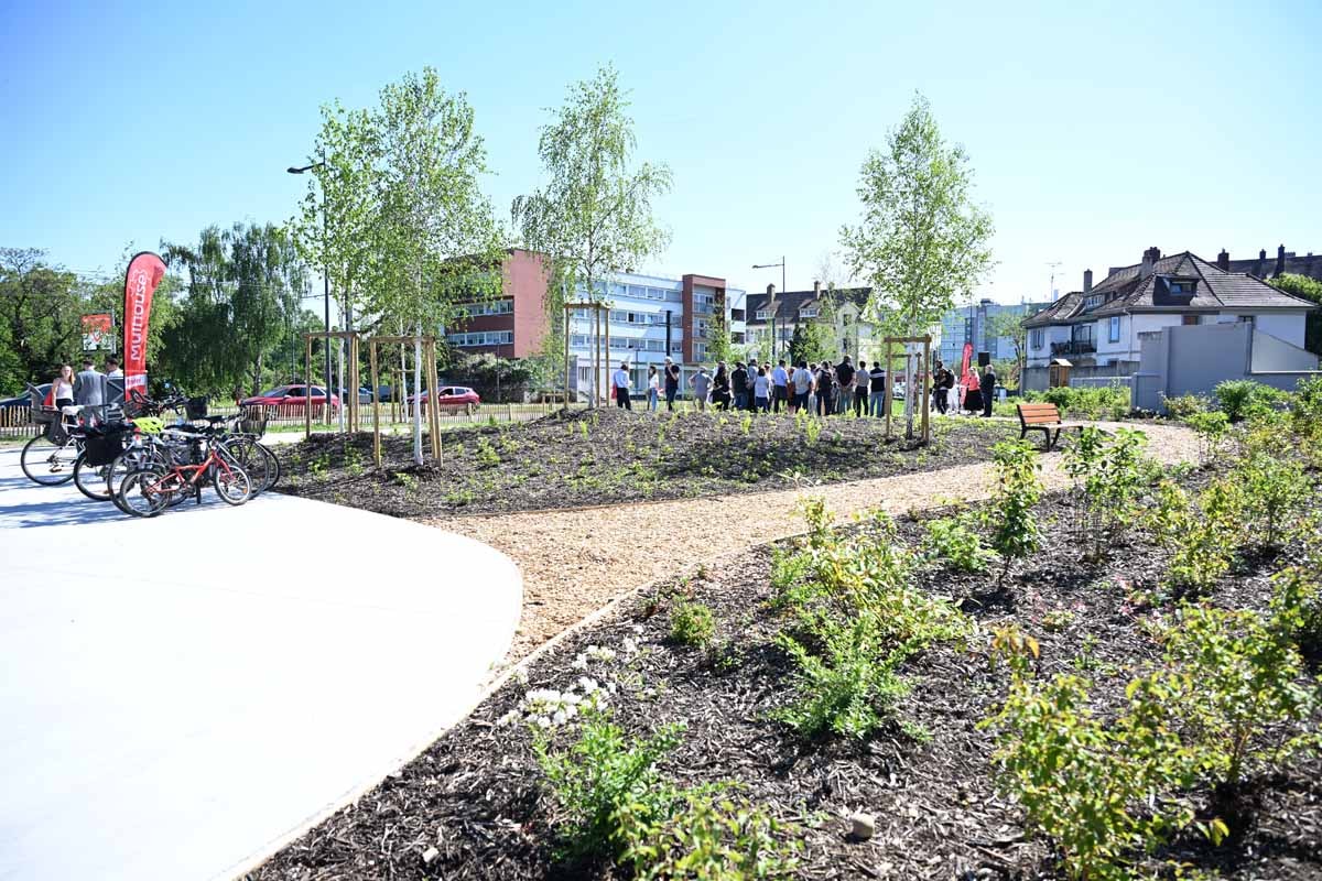 Square des 800 ans : un nouvel espace vert de 1 400 m² inauguré, boulevard Stoessel