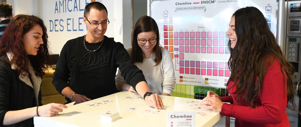 Ecole de chimie : un jeu pour découvrir les éléments