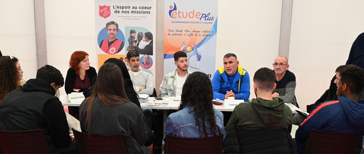 « Engage-toi ! » : la Ville agit pour le bénévolat et l’autonomie des jeunes