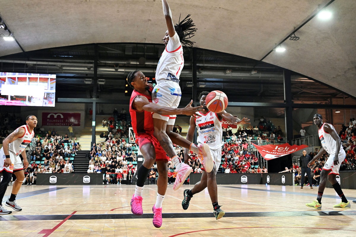 Les Mustangs dans le dernier carré des play-offs