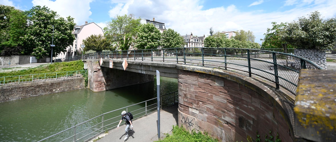 Une nouvelle passerelle piétons/cyclistes à La Fonderie