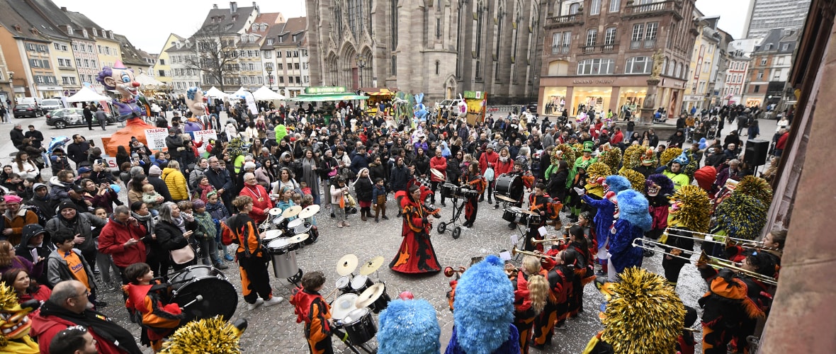 « Vive Mulhouse, vive le carnaval, jetzt geht’s los ! »