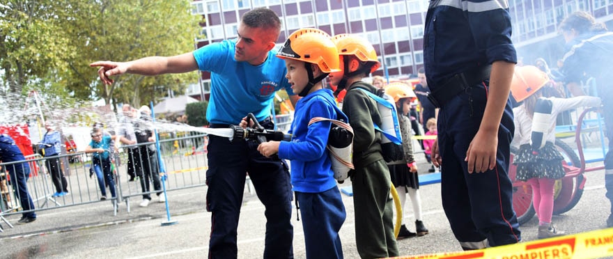 Des démonstrations pour petits et grands sont proposées par les Sapeurs-pompiers.