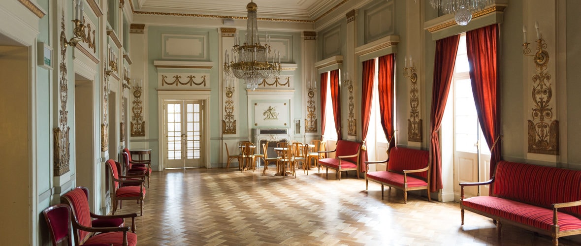 Visite théâtralisée du théâtre de la Sinne: Chapô le théâtre !