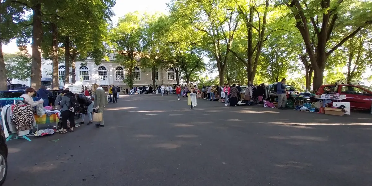 Le Grand Bazar