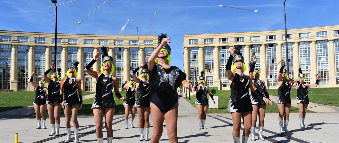 Majorettes (Mickaël Phelippeau)