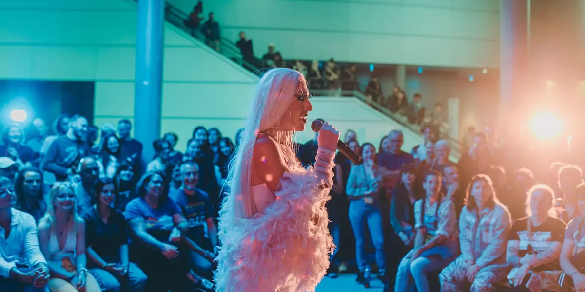 Soirée Sunset #8 - Drag Show + DJ Set + Karaoké