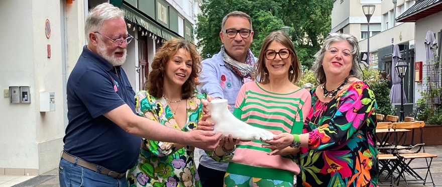 La nouvelle équipe avec, de gauche à droite, Yves Canonge (trésorier), Mathilde Wiss (secrétaire), Serge Imbéry (vice-président), Delphine Drumez (présidente) et Olivia Ceccaroni-Klotz (assesseur).