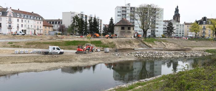 Vue depuis le quai du Forst voisin.