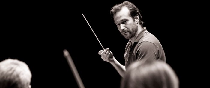 Fabien Gabel, chef de l’Orchestre symphonique de Québec, sera à La Filature.