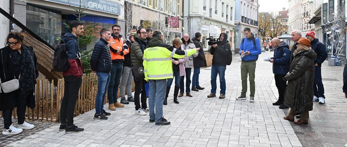 Ce vendredi après-midi, c'était visite du chantier, en compagnie des services de la Ville et du maire.