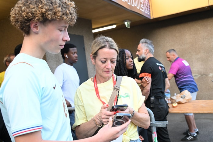 Fan-zone : retour en images sur le match France-Sénégal.