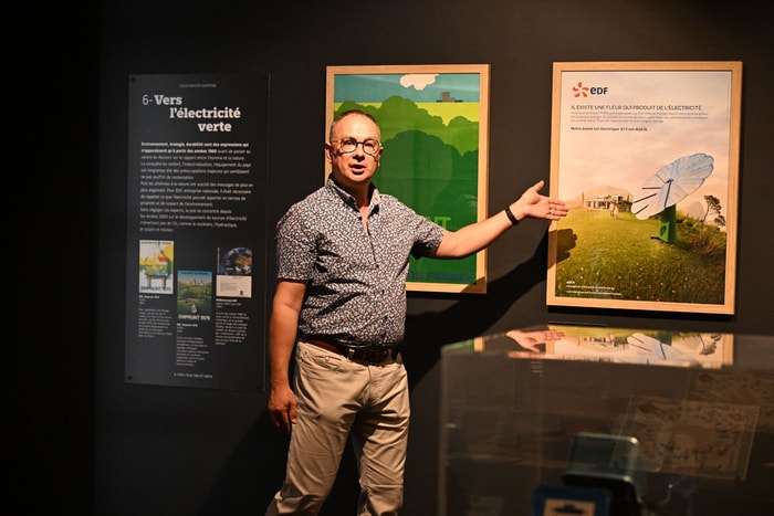 « Dans les années 70, l’accent était mis sur la nature et les paysages, tandis qu’aujourd’hui, on parle de bilan carbone », explique Damien Kuntz, le responsable des collections du musée, lui aussi co-commissaire de l’exposition. Les notions d’environnement et le développement durable sont apparues dans les années 60. Au fil du temps, les enjeux ont évolué.