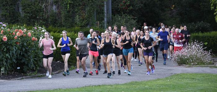 Sept entraînements collectifs sont proposés, à partir du mercredi 6 avril.