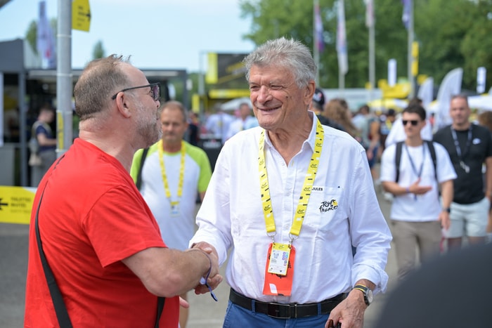 Un mythe du cyclisme français : Bernard Thévenet a remporté la Grande Boucle en 1975 et en 1977.