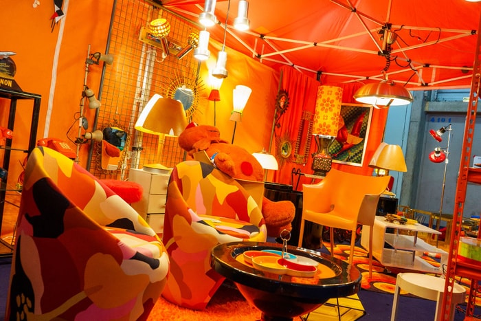 Le vintage sous toutes ses formes, au Parc Expo : dans les années 70, il fallait aimer le orange !