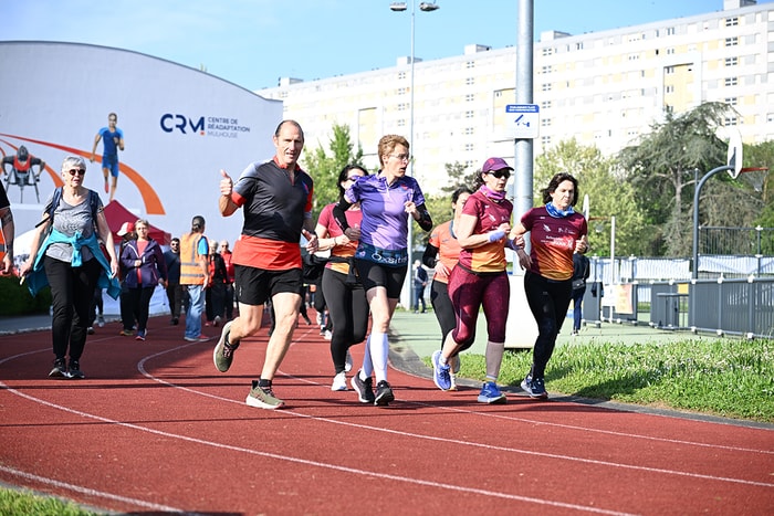 Objectif :  parcourir 10 000km, au profit du restaurant inclusif Un petit truc en plus.