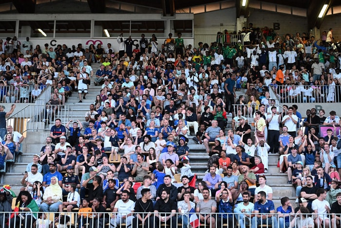 Fan-zone : retour en images sur le match France-Sénégal.