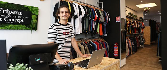 Une nouvelle friperie a ouvert rue des Fleurs.