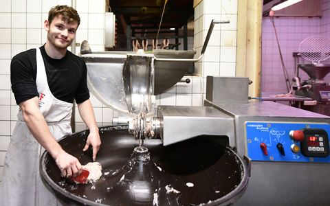 Toutes activités confondues, la société Habegger emploie une quinzaine de salariés.