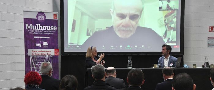 Le scientifique Carlos Moreno était en visio-conférence avec le maire de Mulhouse, à KMØ.