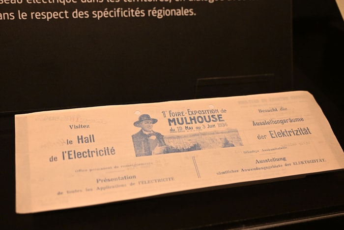 Là, une invitation à visiter le Salon de l’électricité de la première Foire-exposition de Mulhouse, en 1934.