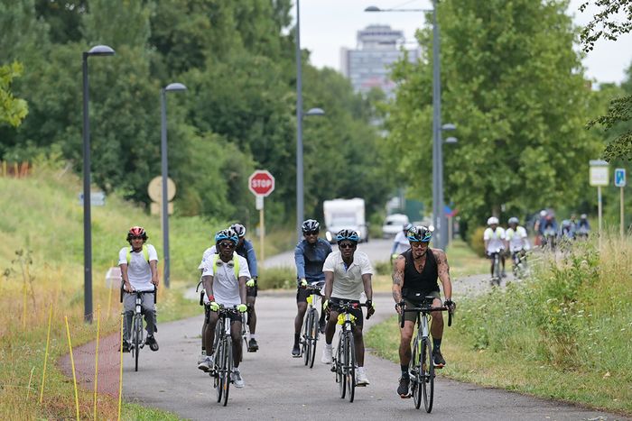 20 mineurs non accompagnés et jeunes du quartier Lavoisier-Brustlein ont pris le départ de Mulhouse, direction Albertville, à vélo, ce lundi 21 juillet.