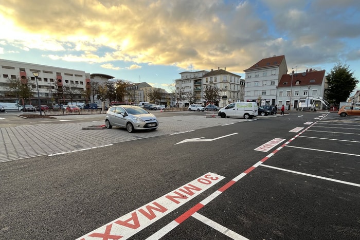 Le parking Traîneau a bénéficié d'une réfection et propose désormais 110 places, dont 14 en zone "rouge", gratuites 30mn.