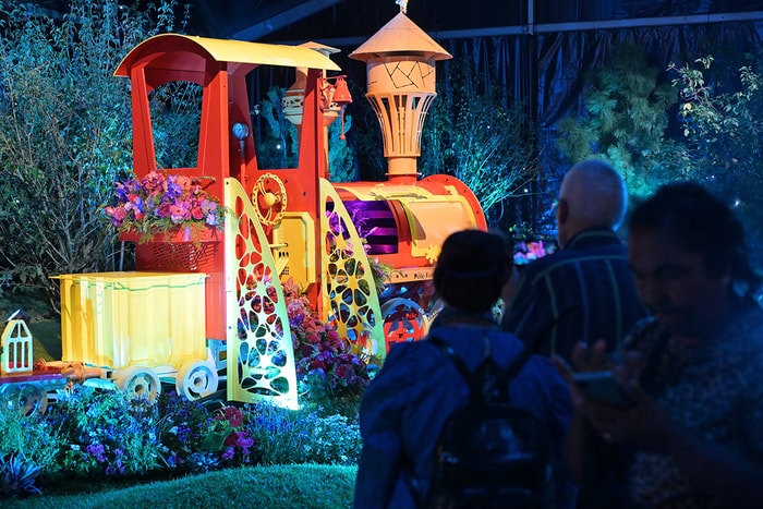 "La voie des fleurs", le jardin créé par le service Nature et espaces verts de la Ville, en lien avec les apprentis du pôle formation de l'UIMM.