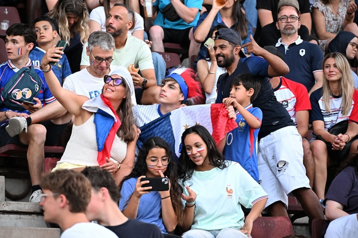 Fan-zone : retour en images sur le match France-Sénégal.