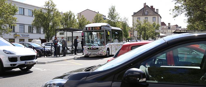 La Navette s'arrête désormais au cœur du parking Porte-Haute.