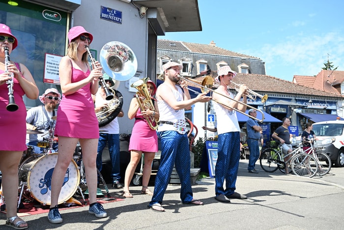 Le groupe Son'en bulles est venu de Grenoble pour animer l'étape mulhousienne. 