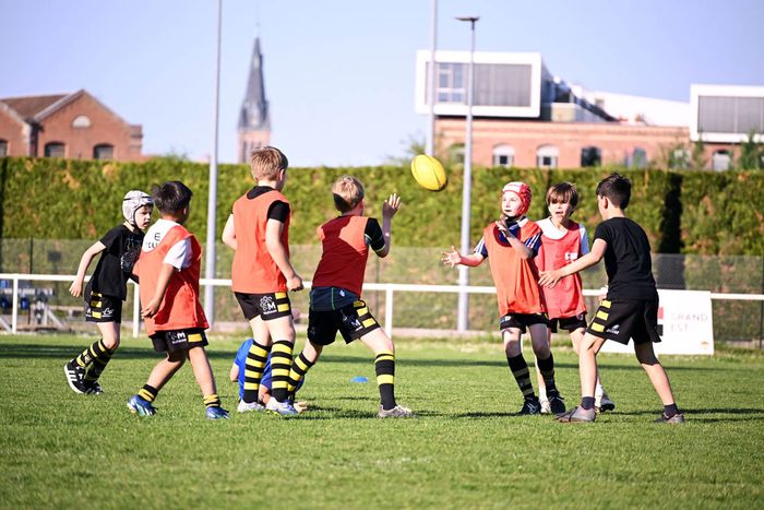 Le RCM s'emploie à déconstruire l'image d'un sport violent, parfois associée au rugby.